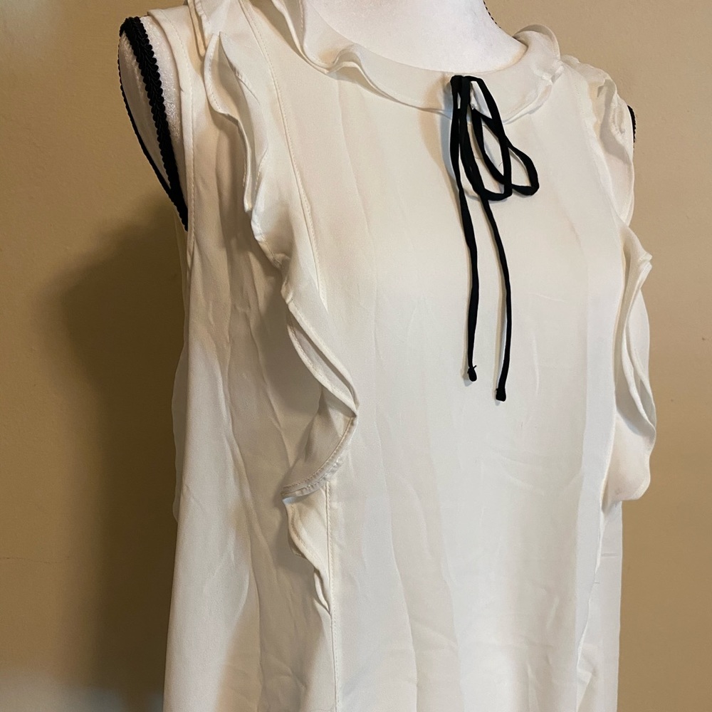 Lauren Conrad top